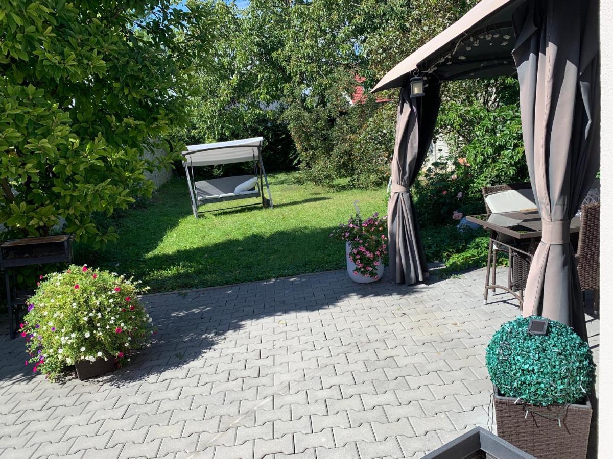 Villa Alia House With Garden In Piestany Exterior foto